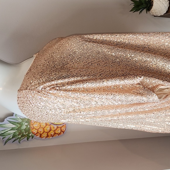 Torrid - Sequin Off The Shoulder Top in Gold - Picture 7 of 14